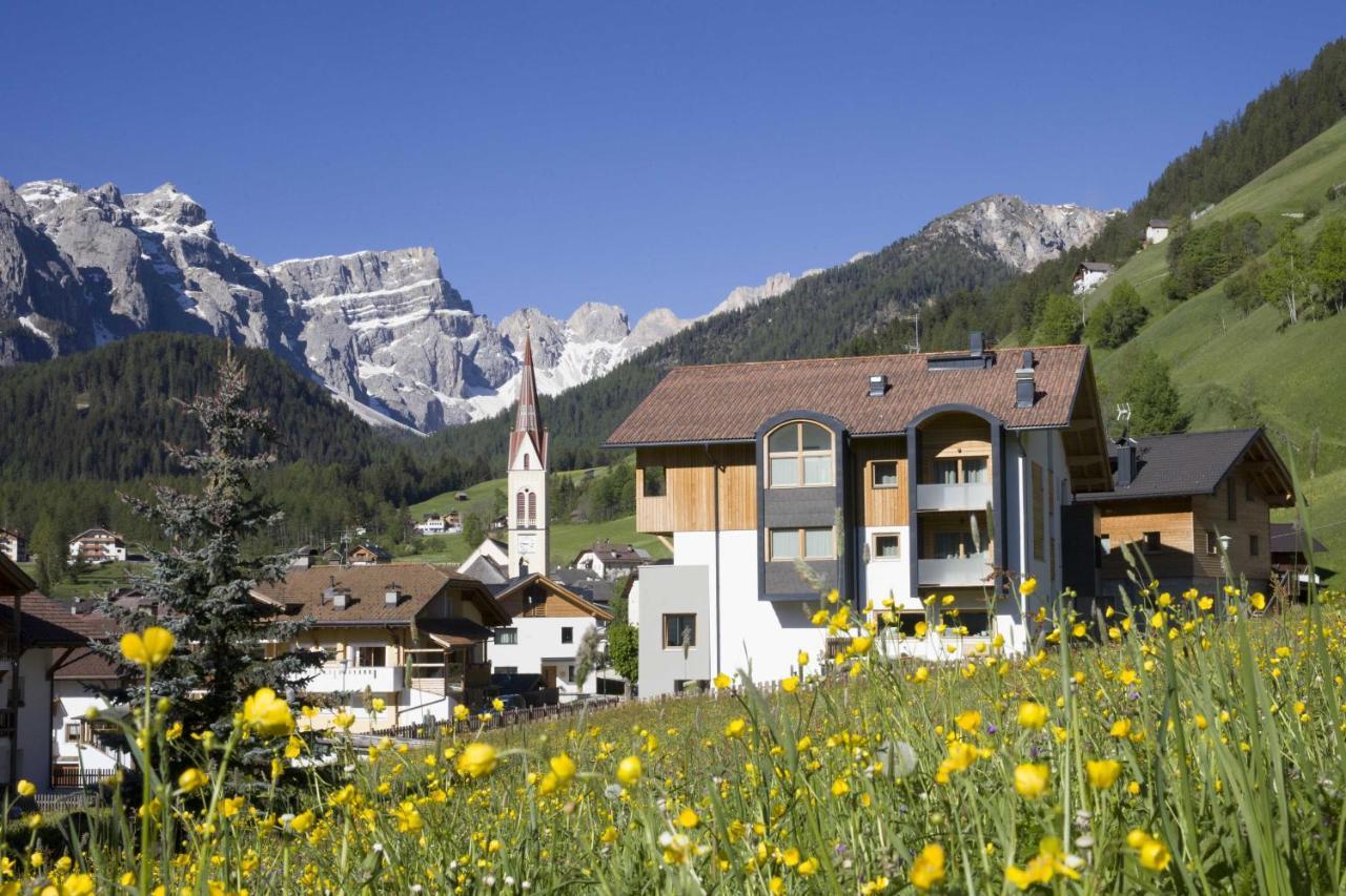 Berghotel Sanví San Martino in Badia Exteriér fotografie