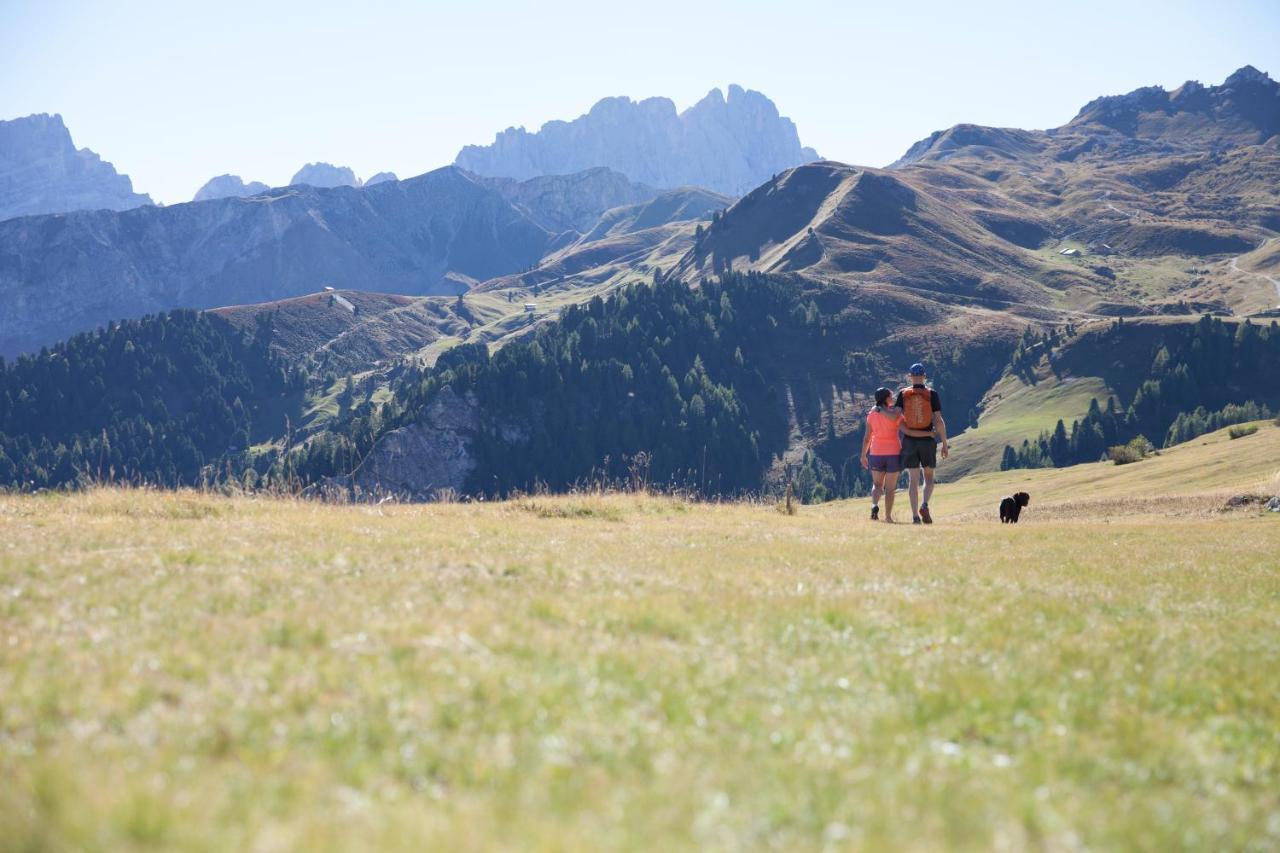 Berghotel Sanví San Martino in Badia Exteriér fotografie