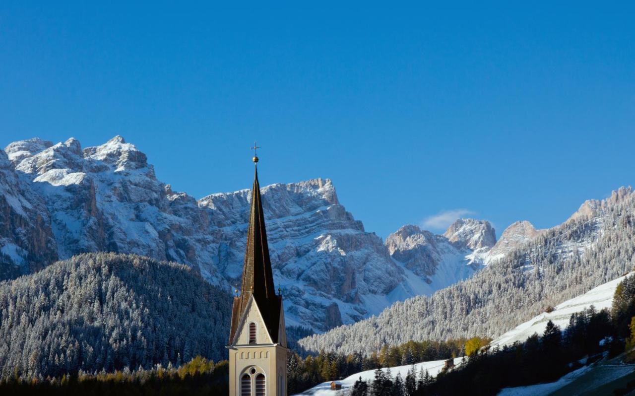 Berghotel Sanví San Martino in Badia Exteriér fotografie