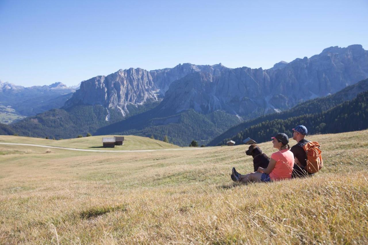 Berghotel Sanví San Martino in Badia Exteriér fotografie