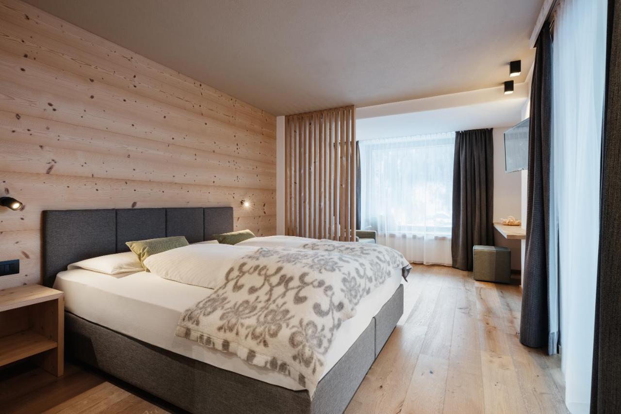 Berghotel Sanví San Martino in Badia Exteriér fotografie