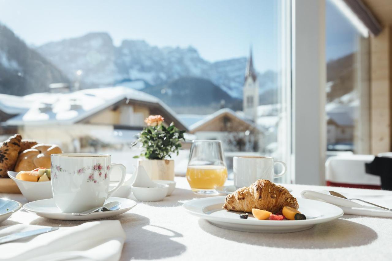 Berghotel Sanví San Martino in Badia Exteriér fotografie