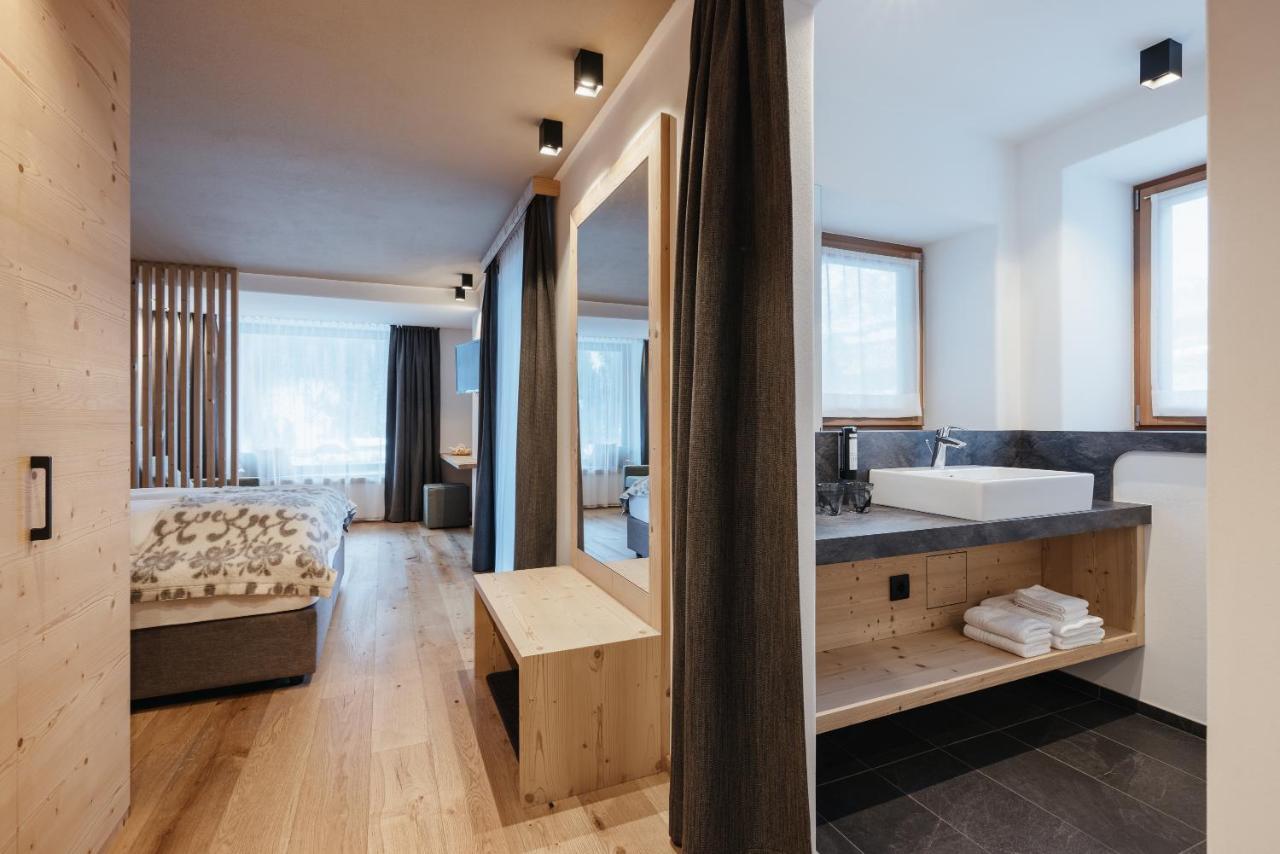 Berghotel Sanví San Martino in Badia Exteriér fotografie