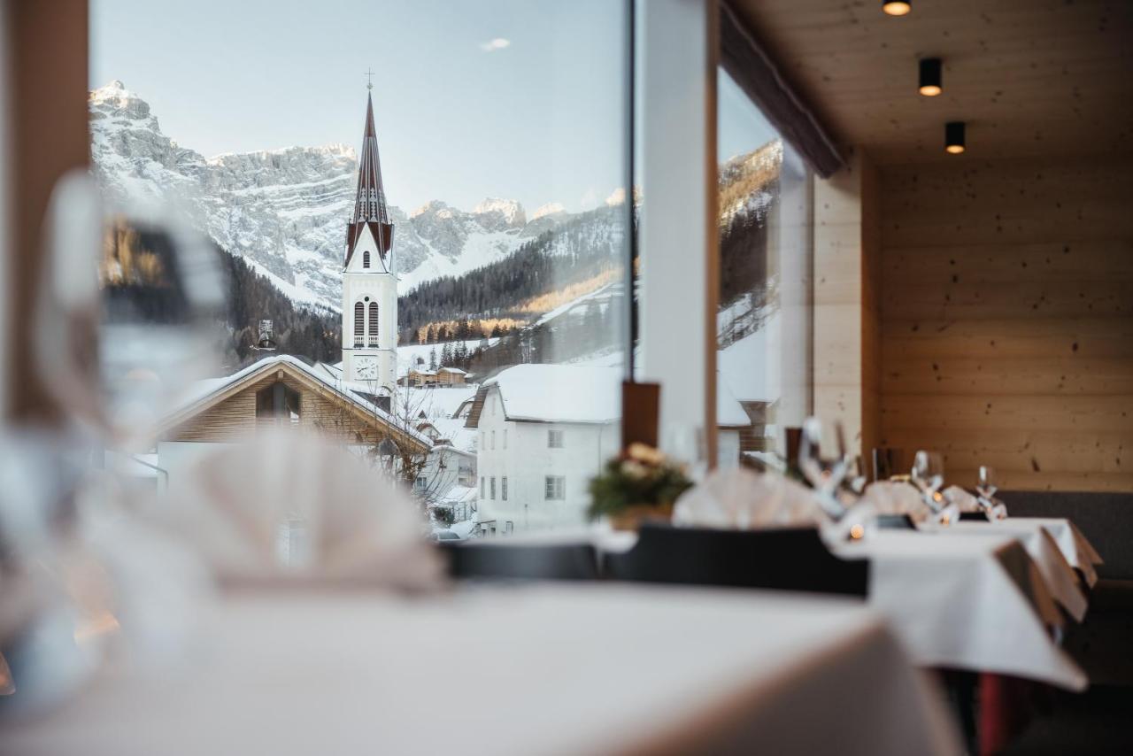Berghotel Sanví San Martino in Badia Exteriér fotografie