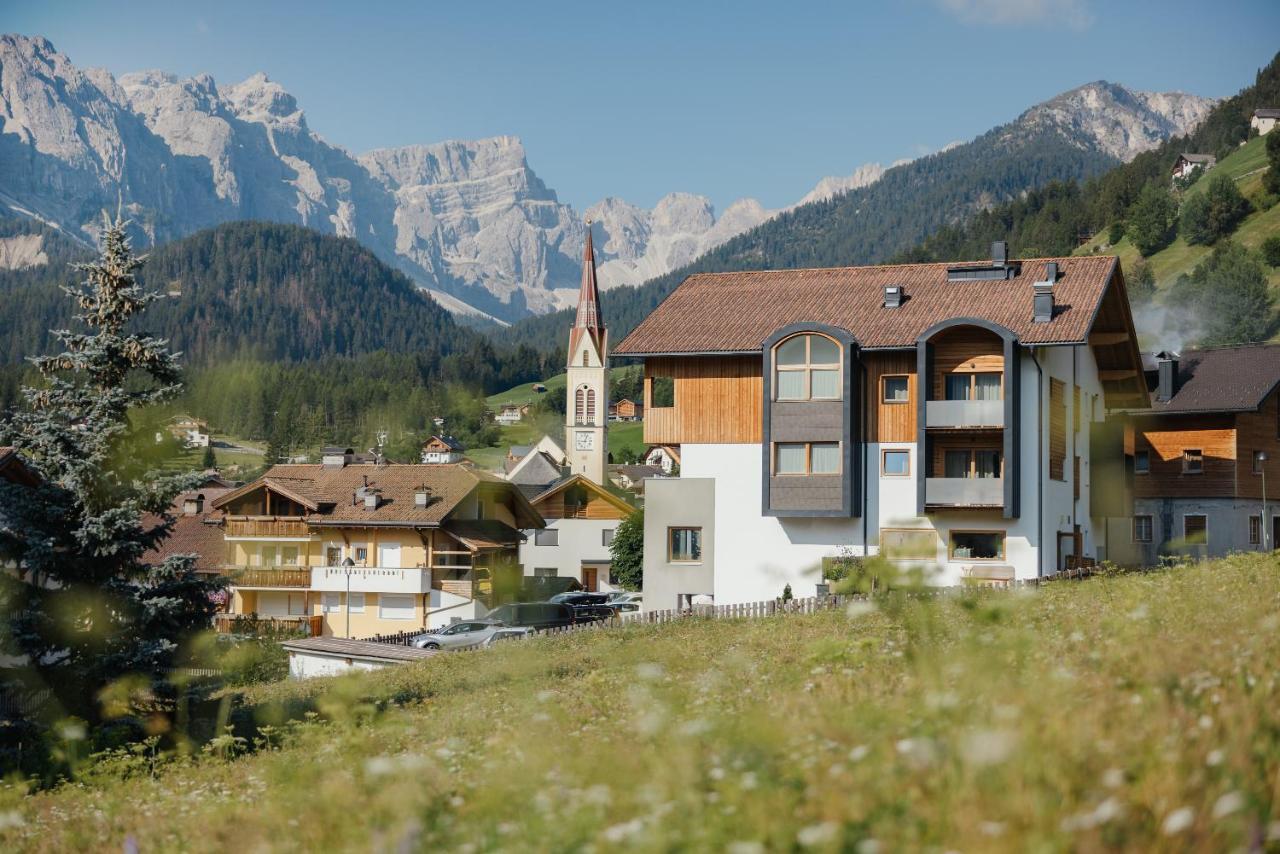 Berghotel Sanví San Martino in Badia Exteriér fotografie